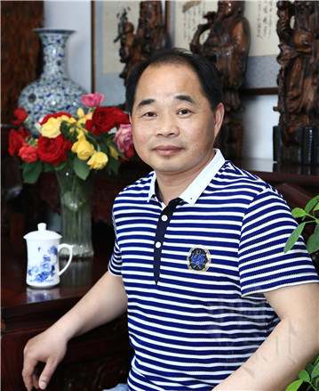 01華東祥瑞紅木家具有限公司董事長賈培軍
